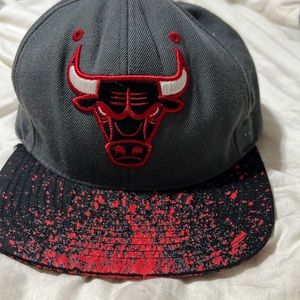 Chicago bulls splattered paint hat